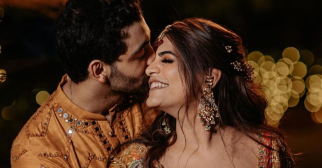 Must-Have Couple Poses For An Indian Wedding Album-seedfund.vn